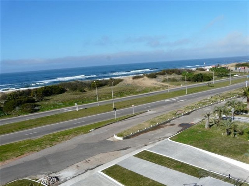 Lindo departamento en alquiler en Brava 